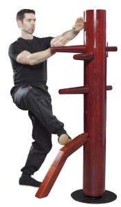 Dummy en bois « Wing Chun » – sur pied