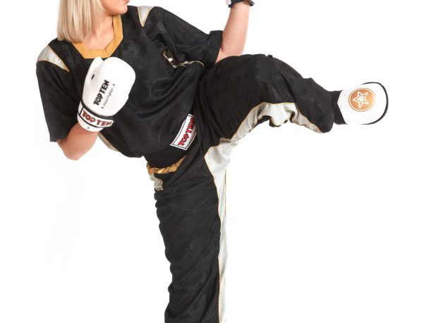 Uniforme de kickboxing « TTM » pour enfants – taille XXS = 140 cm, noir-or